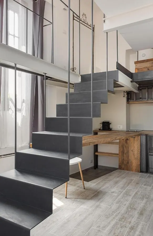 Lofty Loft - Chiese Apartment Milan